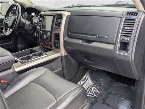 Used 2015 RAM 3500 Laramie AWD/4WD image 21