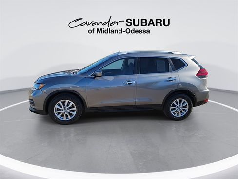 Used 2019 Nissan Rogue SV image 5