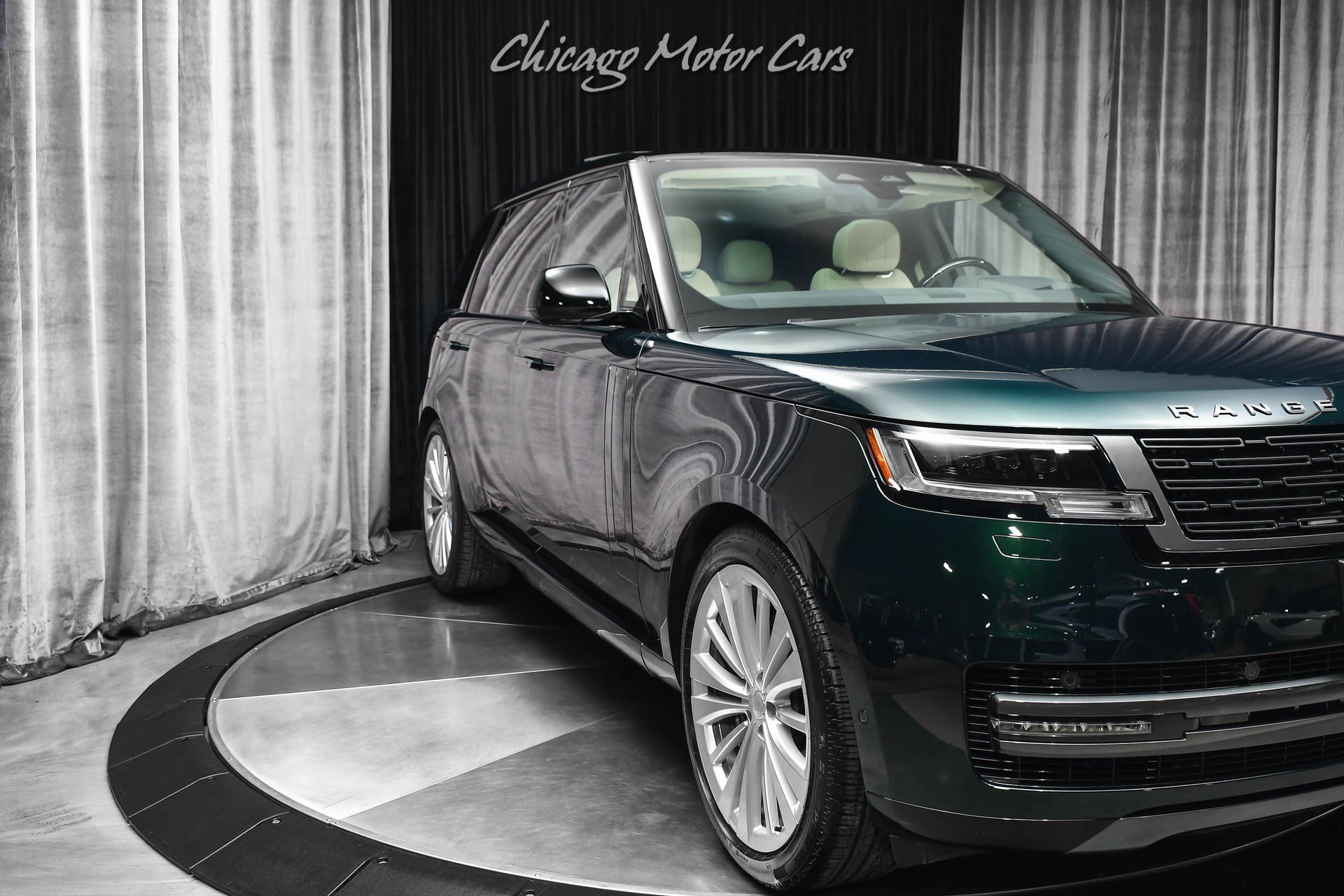 Used 2025 Land Rover Range Rover Long Wheelbase SE AWD/4WD image 54