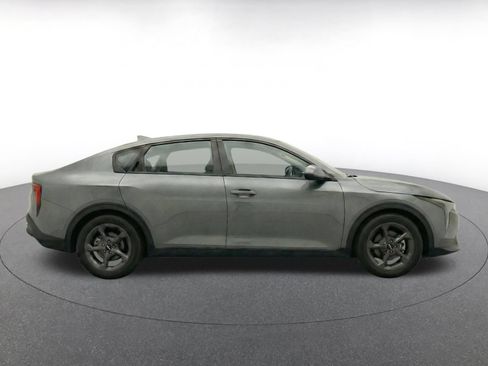 Used 2025 Kia K4 FWD image 10