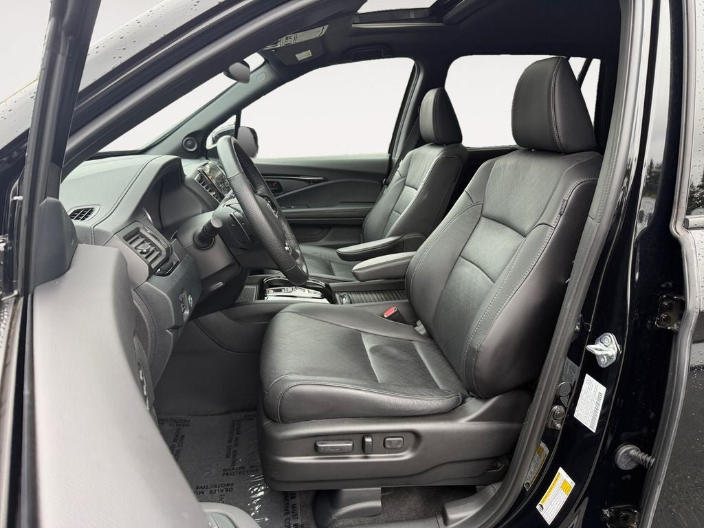 Used 2023 Honda Passport Elite image 6