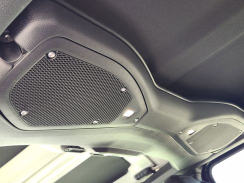 Used 2024 Jeep Wrangler Unlimited Rubicon image 37