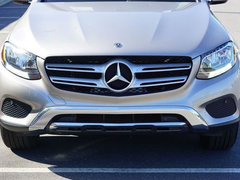 Used 2019 Mercedes-Benz GLC 300 image 9