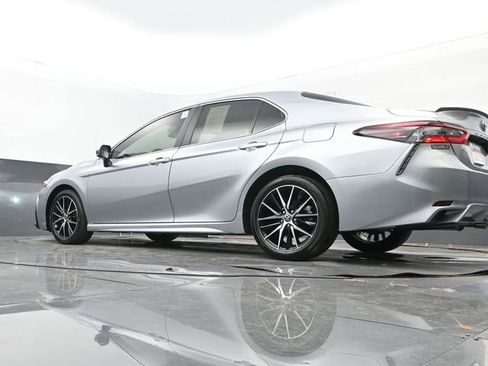Used 2024 Toyota Camry SE image 26
