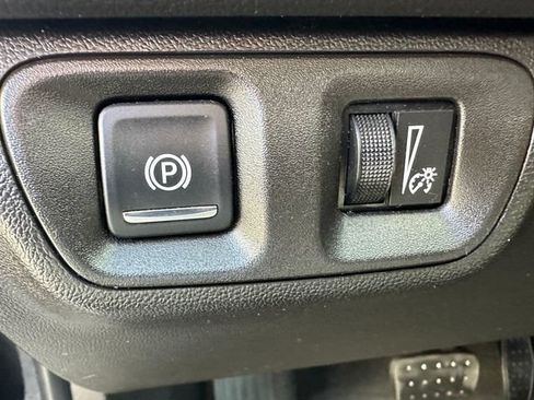 Used 2018 GMC Acadia Denali w/ Technology Package AWD/4WD image 11