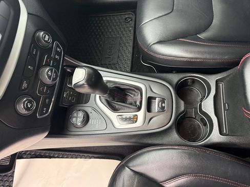 Used 2014 Jeep Cherokee Trailhawk image 26