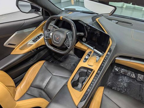 Used 2022 Chevrolet Corvette Stingray Premium Conv w/ Battery Protection Package RWD image 38