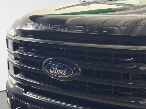 Used 2024 Ford F250 Platinum AWD/4WD image 11
