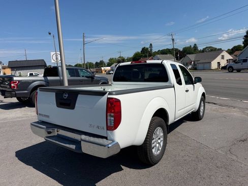 Used 2017 Nissan Frontier SV AWD/4WD image 5