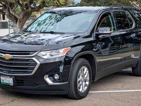 Used 2020 Chevrolet Traverse LT image 6