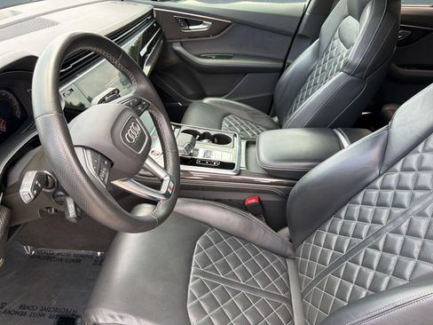 Used 2023 Audi SQ7 Premium Plus w/ Executive Package AWD/4WD image 5