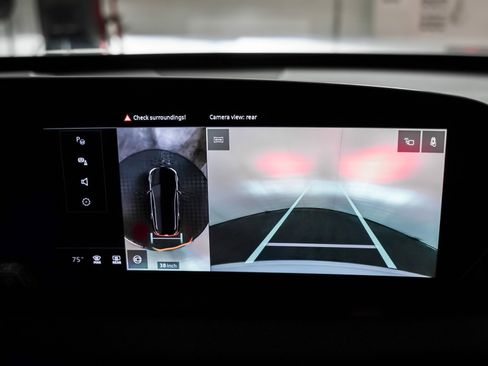 Certified 2025 Audi Q6 e-tron Premium w/ Convenience Package image 22