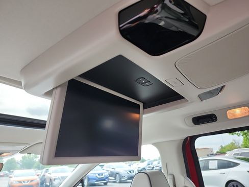 Used 2025 Honda Odyssey Touring image 17