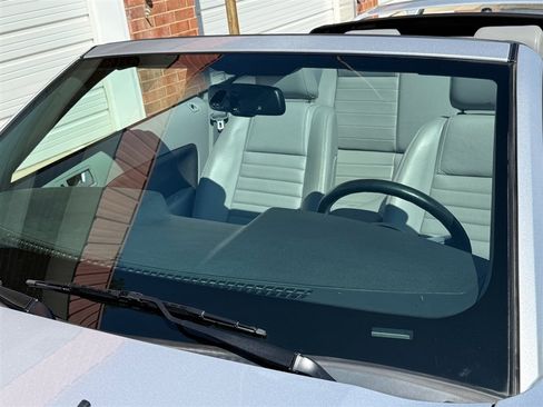 Used 2009 Ford Mustang GT RWD image 18
