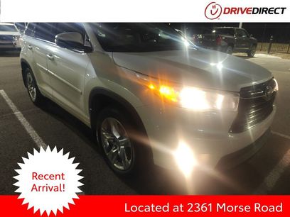Used 2016 Toyota Highlander Limited Platinum w/ Four Season Floor Mat Package