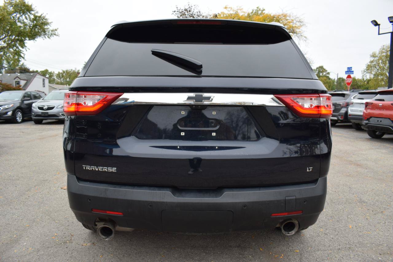 Used 2020 Chevrolet Traverse LT w/ LT Premium Package FWD image 8