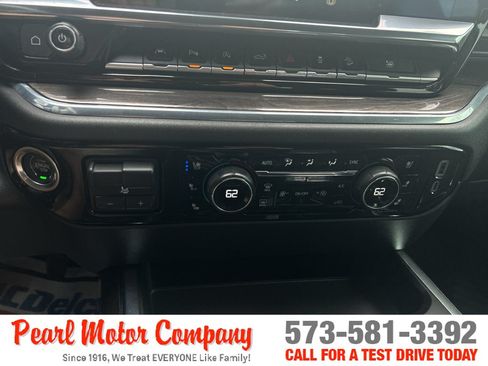 Certified 2024 Chevrolet Silverado 1500 LTZ w/ LTZ Convenience Package II AWD/4WD image 19