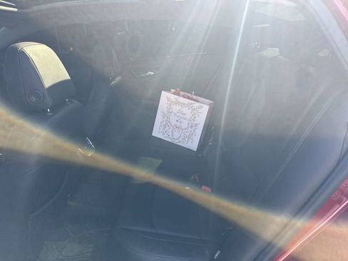 Used 2022 Chevrolet Malibu Premier image 14