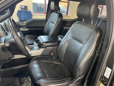 Used 2015 Ford F150 Lariat image 26