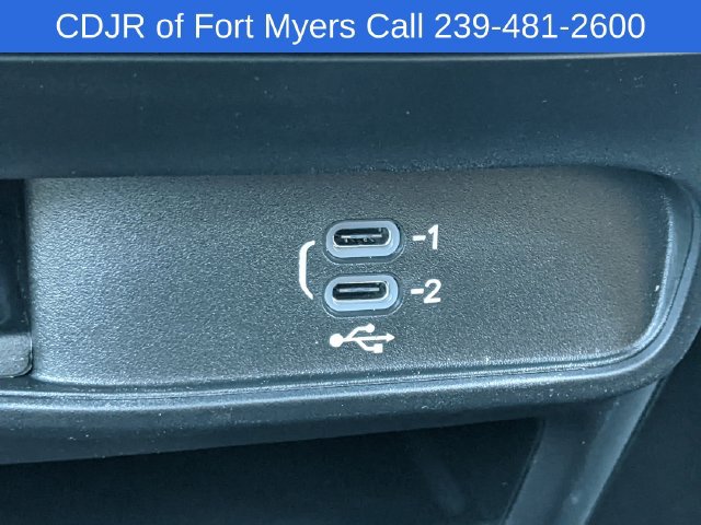 New 2026 Chrysler Pacifica Select FWD image 23