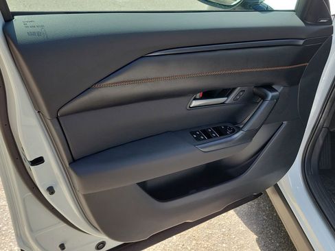 New 2026 MAZDA CX-50 AWD 2.5 S w/ Premium Package image 19