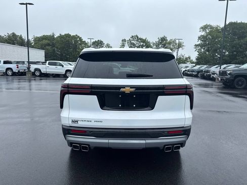 Used 2025 Chevrolet Traverse LT AWD/4WD image 5