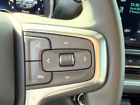 Used 2025 Chevrolet Silverado 1500 LT w/ Safety Package image 15