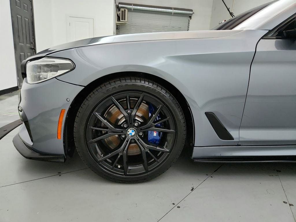 Used 2020 BMW M550i xDrive AWD/4WD image 32