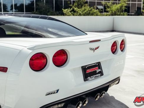 Used 2011 Chevrolet Corvette ZR1 w/ Preferred Equipment Group RWD image 37