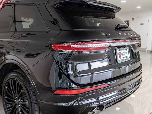 Used 2024 Lincoln Corsair Reserve w/ Jet Appearance Package image 14