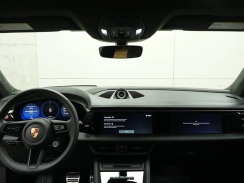 Certified 2025 Porsche Macan 4 Electric AWD/4WD image 16