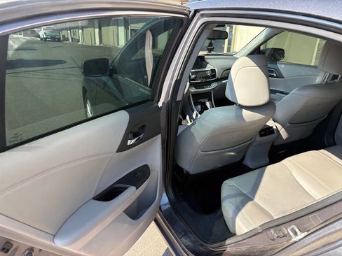 Used 2015 Honda Accord EX-L image 25