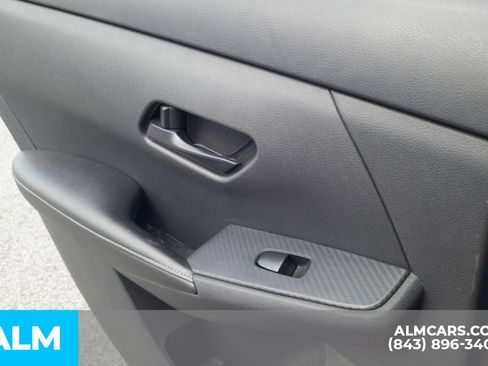 Used 2024 Nissan Sentra SV FWD image 23