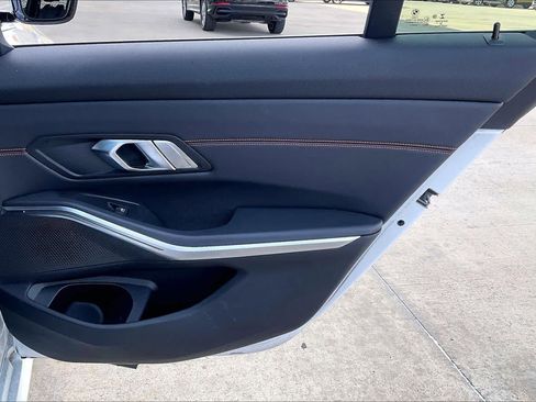 Used 2019 BMW 330i Sedan w/ Premium Package image 21