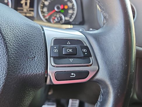 Used 2016 Volkswagen Tiguan R-Line image 15