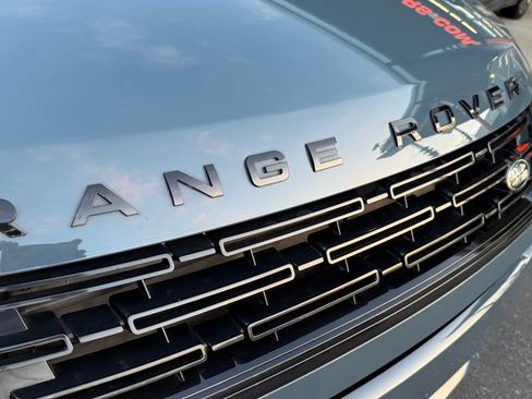 Used 2024 Land Rover Range Rover Evoque Dynamic SE image 35