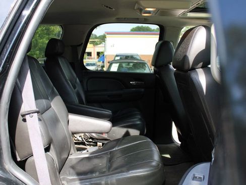 Used 2009 GMC Yukon SLT AWD/4WD image 33