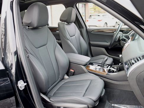 Used 2020 BMW X3 xDrive30i w/ Premium Package image 30