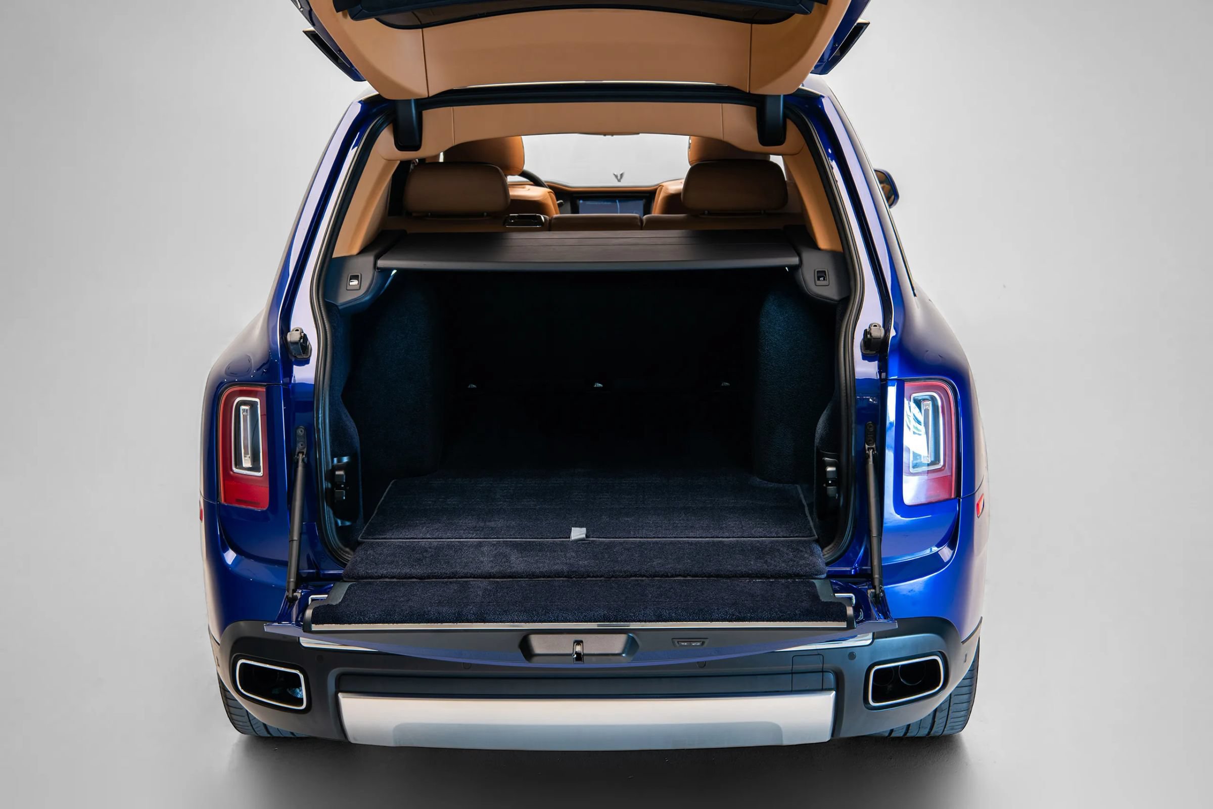 Used 2019 Rolls-Royce Cullinan AWD/4WD image 22