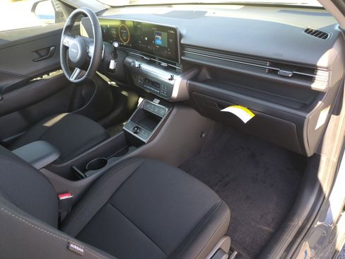 New 2025 Hyundai Kona SEL FWD image 8