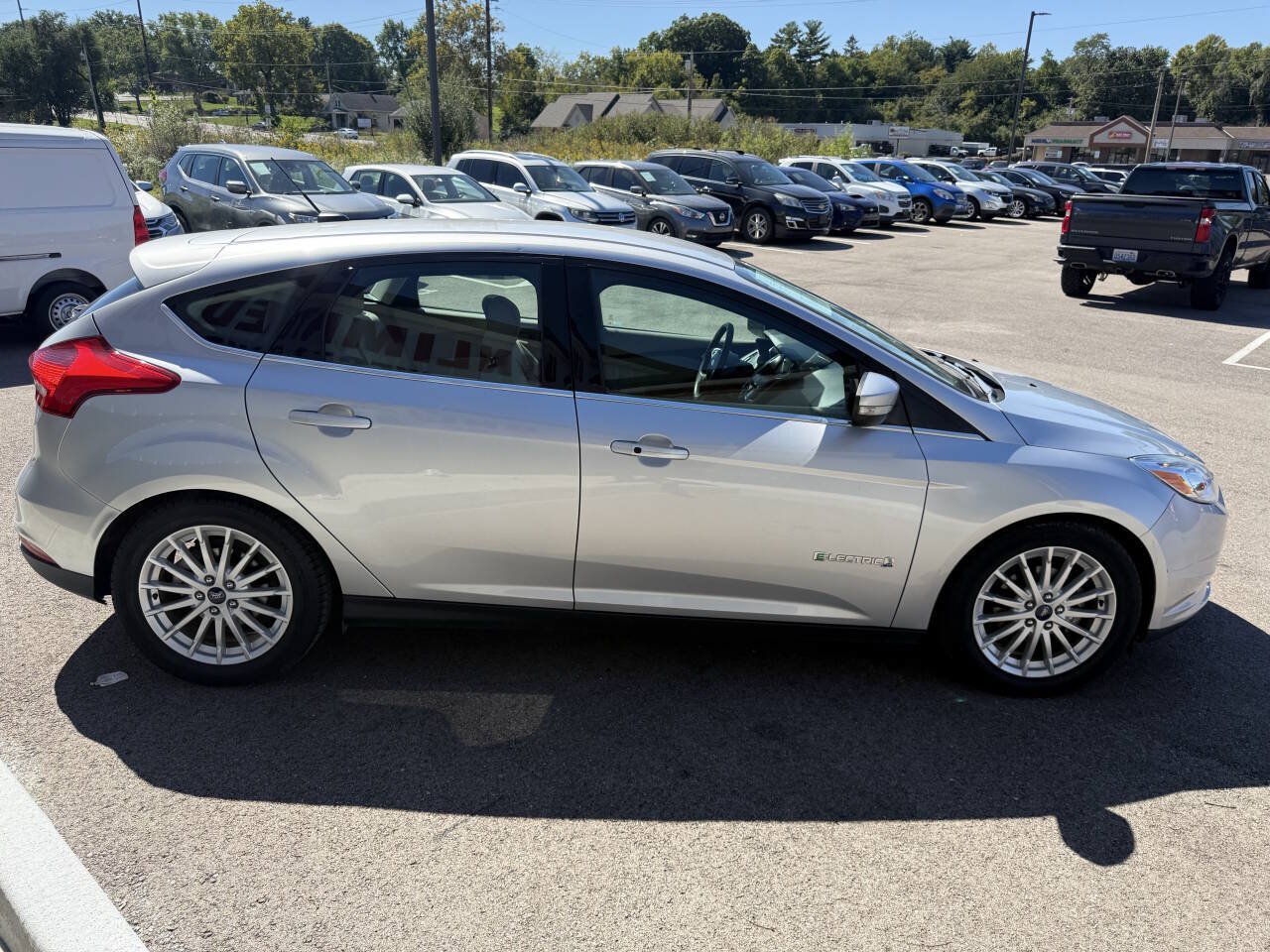 Used 2017 Ford Focus Electric Hatchback FWD image 7