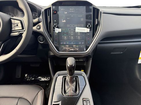 New 2025 Subaru Crosstrek 2.5i Limited image 11