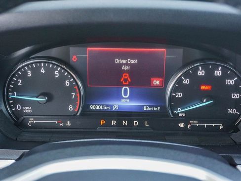 Used 2021 Ford Explorer XLT image 22