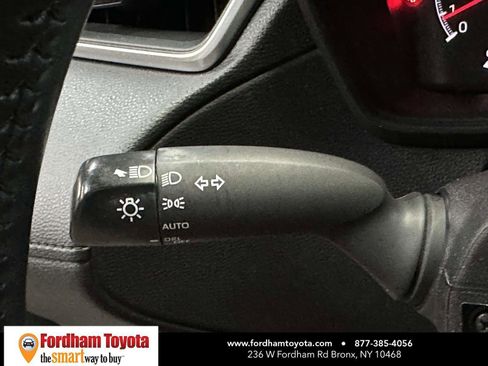 Used 2022 Toyota Corolla Cross LE w/ Moonroof Package image 33