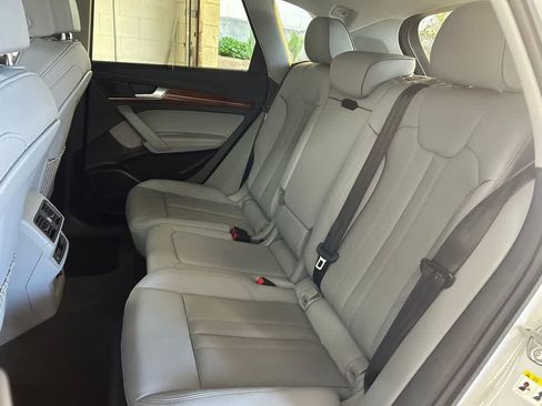 Used 2022 Audi Q5 2.0T Prestige w/ Prestige Package AWD/4WD image 14