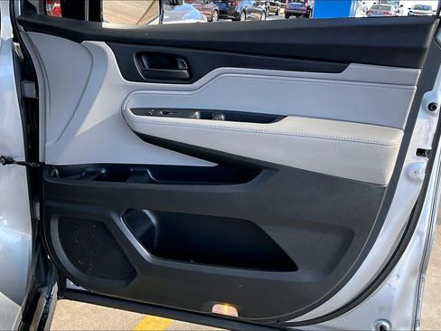 Used 2018 Honda Odyssey EX-L image 21