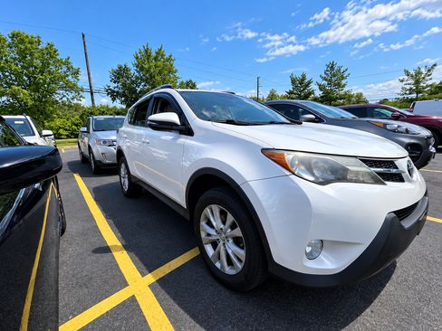 Used 2014 Toyota RAV4 Limited w/ Technology Package AWD/4WD image 1