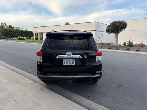 Used 2011 Toyota 4Runner Limited w/ Convenience Pkg image 5