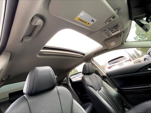 Used 2019 Honda Insight Touring image 24