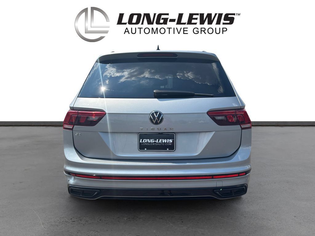 Used 2022 Volkswagen Tiguan SE R-Line FWD image 5